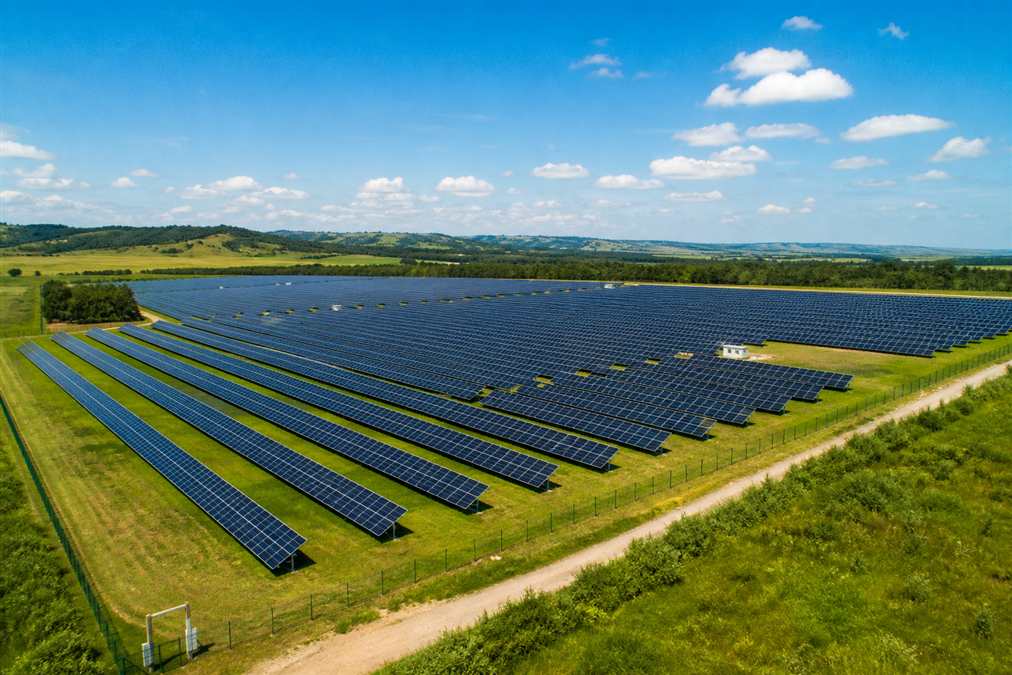 Representação visual de economia com energia solar